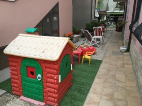 spazio giochi O.JPG